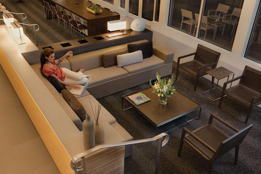Element Omaha Midtown Crossing Hotel Екстериор снимка