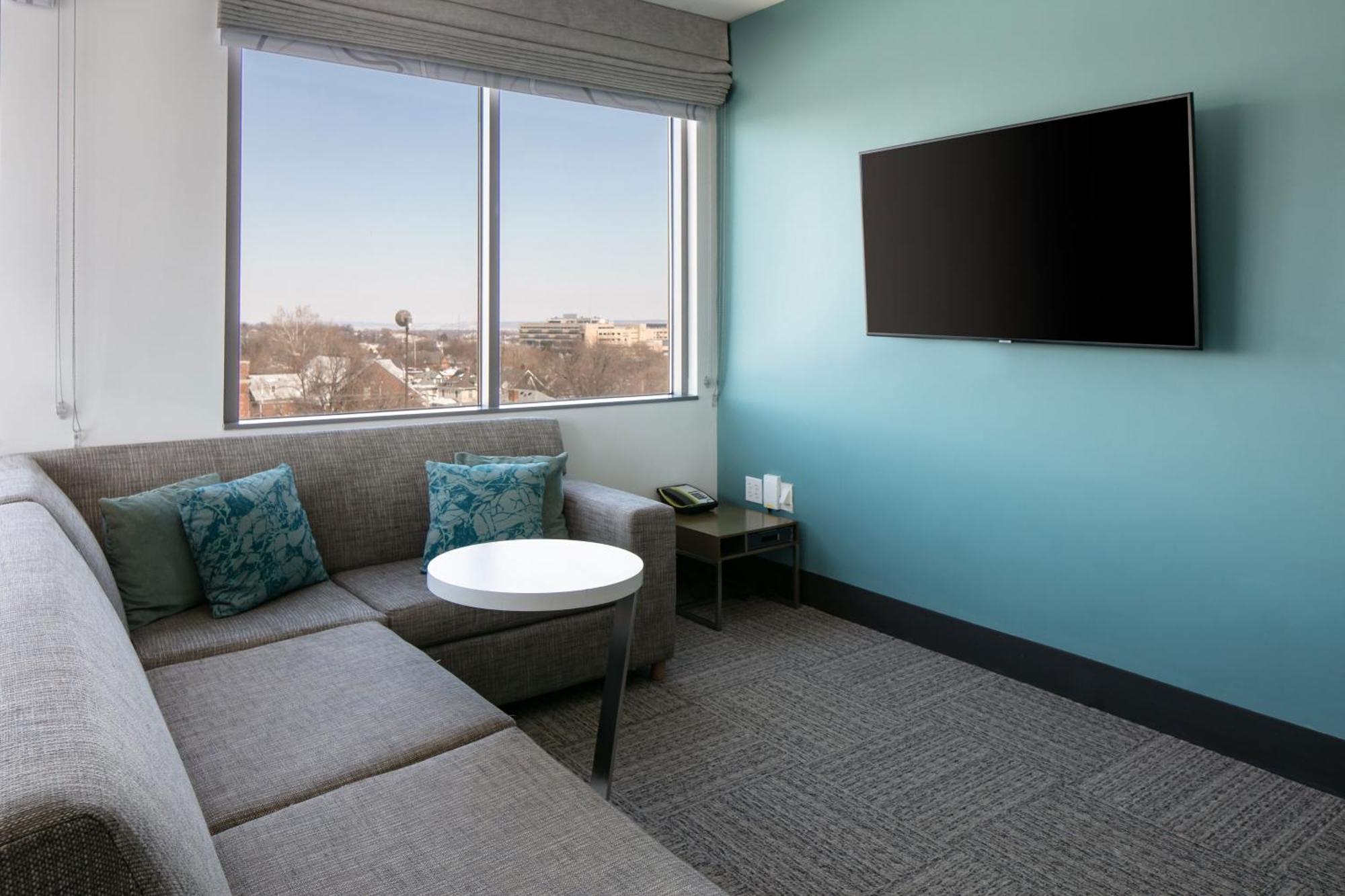 Element Omaha Midtown Crossing Hotel Екстериор снимка