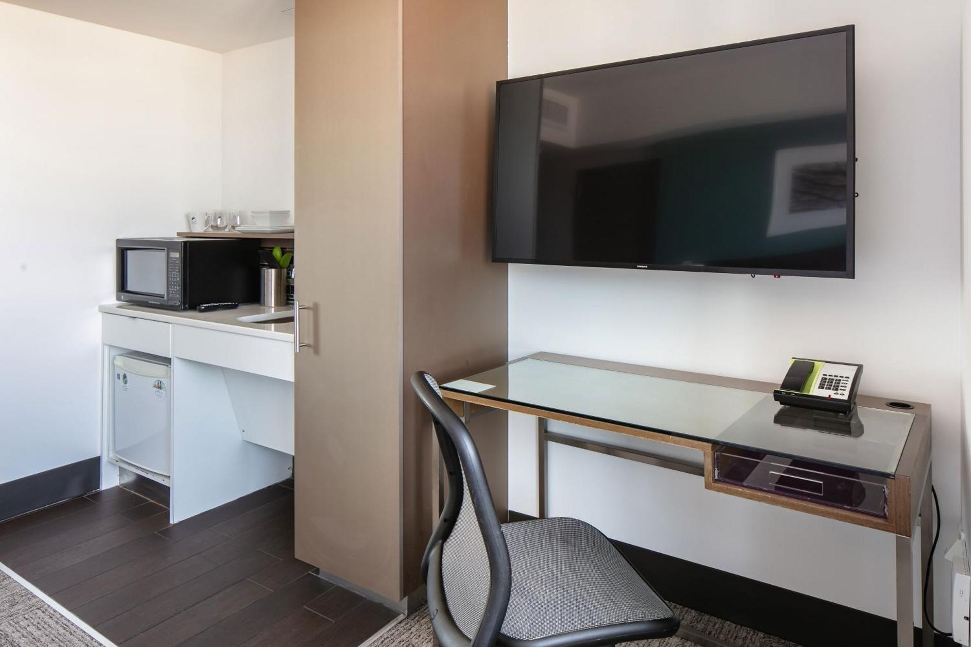 Element Omaha Midtown Crossing Hotel Екстериор снимка