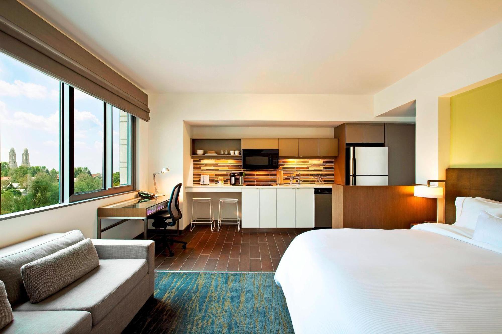 Element Omaha Midtown Crossing Hotel Екстериор снимка