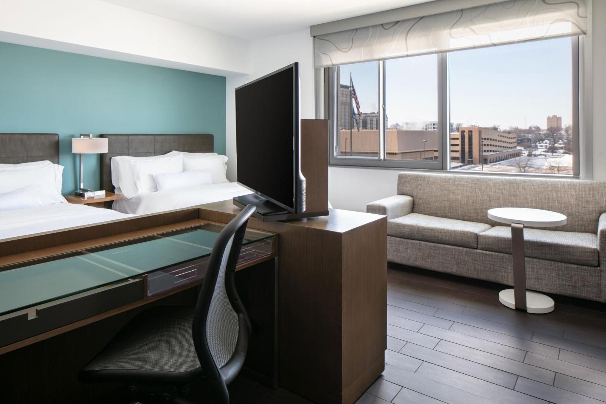 Element Omaha Midtown Crossing Hotel Екстериор снимка