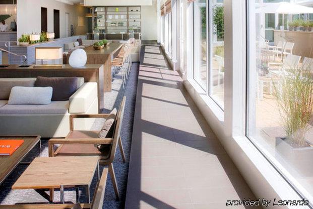 Element Omaha Midtown Crossing Hotel Интериор снимка