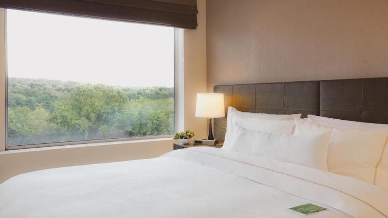 Element Omaha Midtown Crossing Hotel Екстериор снимка